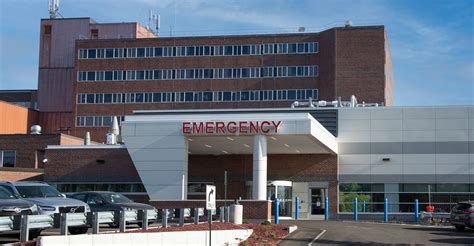 12+ Emergency Room Secrets From Elliot Hospital Staff