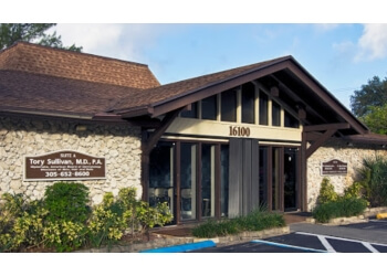 12+ Fort Lauderdale Dermatologists Share Antiaging Tips