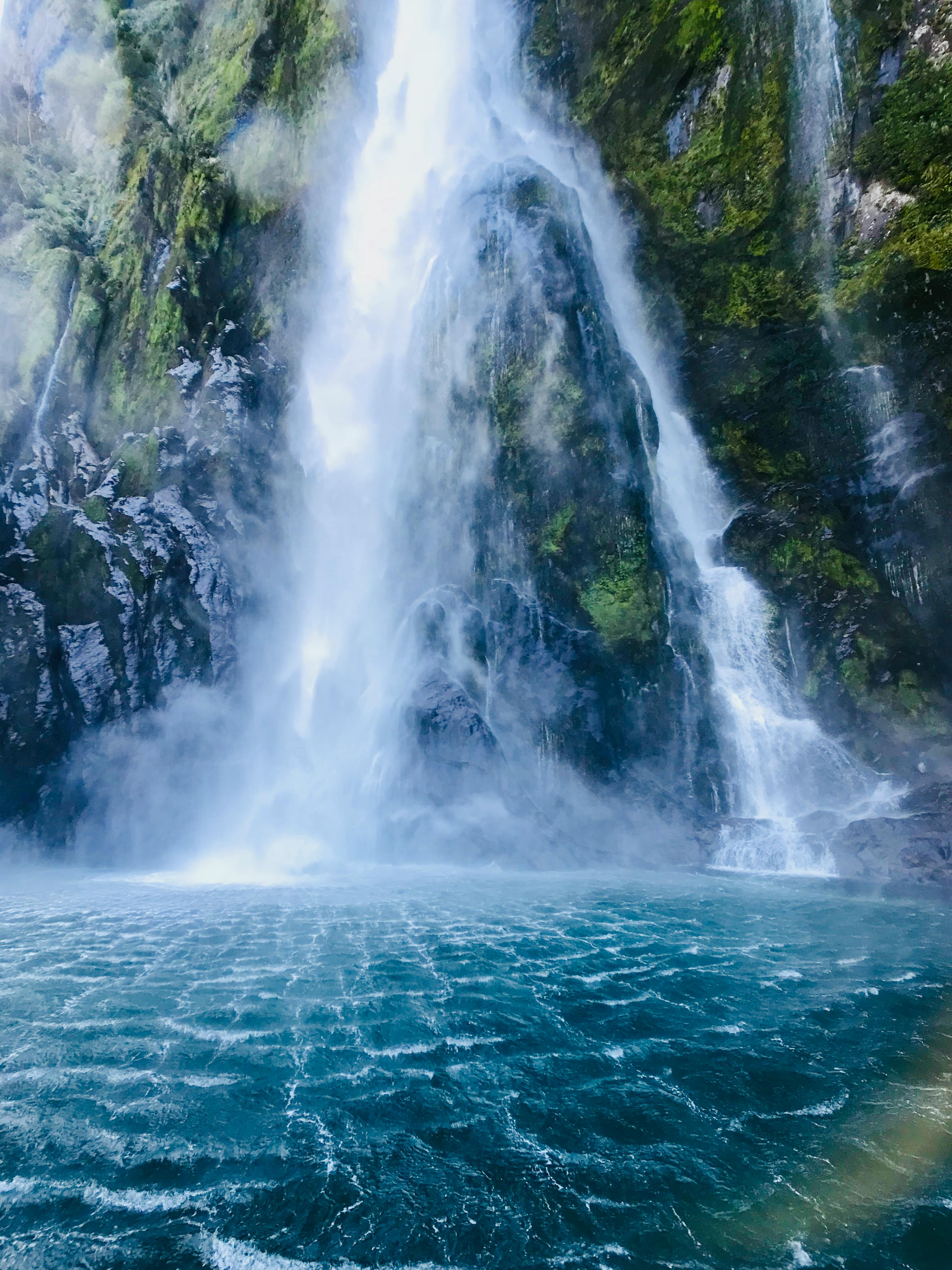 Cascade Lake: Enjoy Boating And Fishing Vacations