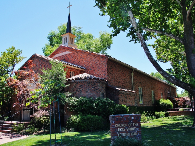 Sacramento Mack Road: Find Local Shops & Restaurants