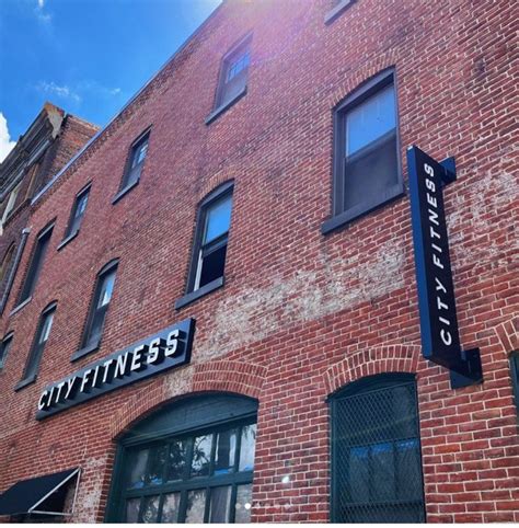 What Gyms Are Near Me? Find Your Perfect Fit